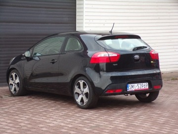 Kia Rio III Hatchback 3d 1.2 DOHC CVVT 85KM 2012 Kia Rio KLIMATRONIC LED, zdjęcie 9