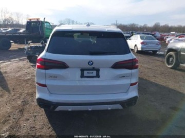 BMW X5 G05 2022 BMW X5 xDrive40i 2022 3.0 Benzyna 335KM, zdjęcie 4