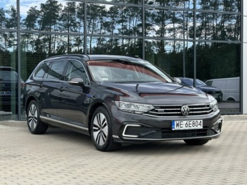 Volkswagen Passat B8 GTE Variant Facelifting 1.4 TSI Plug-In-Hybrid 218KM 2022 Volkswagen Passat Variant Salon PL, Navi, Serwis, zdjęcie 4