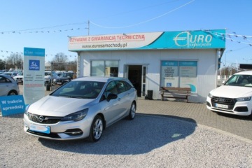Opel Astra K Sportstourer Facelifting 1.2 Turbo 145KM 2021 Opel Astra 1.2 145HP Elegance Gwarancja Led