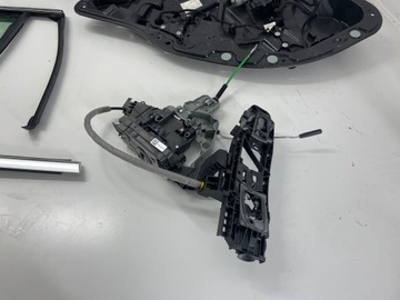 Mercedes GLC X253 C253 Боковые Обшивка двери ЛЕВАЯ