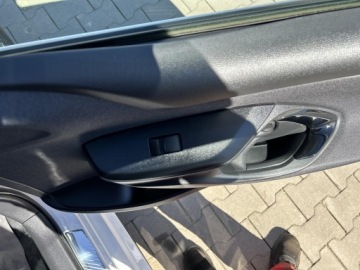 Toyota Yaris IV Hatchback 1.5 Hybrid Dynamic Force 116KM 2024 Toyota Yaris Hybrid 1.5 Style IV (2020-) Toyota Ya, zdjęcie 34