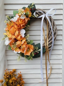 WIANEK JESIENNY KWIATOWY NA DRZWI STROIK WIENIEC WIKLINOWY PEŁNIKI