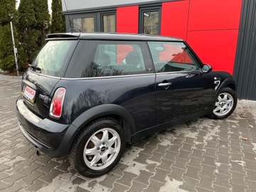 Mini One II Hatchback 1.6 90KM 2006 MINI ONE 1.6 ALUFELGI, ZADBANY, KLIMATYZACJA, zdjęcie 9