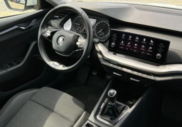 Skoda Octavia IV Liftback 2.0 TDI 115KM 2022 Skoda Octavia Nowy ROZRZAD, OPONY, Podgrzewane 4 fotele, Tempomat, Kamera,, zdjęcie 15