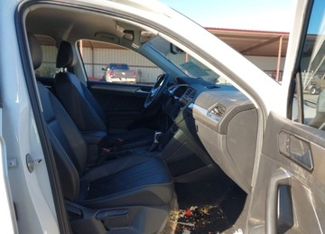 Volkswagen Tiguan II 2022 Volkswagen Tiguan 2022r., 2.0t Se, 2L, od ubezpieczalni 2.0 Benzyna 187KM, zdjęcie 6