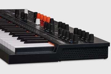 Полифонический синтезатор Arturia Minifreak