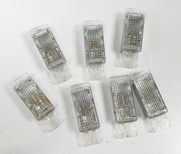 LAMPA OSVĚTLENÍ INTERIÉR PORSCHE CAYENNE 7L0947415