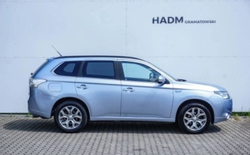 Mitsubishi Outlander III 2013 Mitsubishi Outlander Mitsubishi Outlander III 2.0 Plug-In Hybrid 224KM 2.0, zdjęcie 8