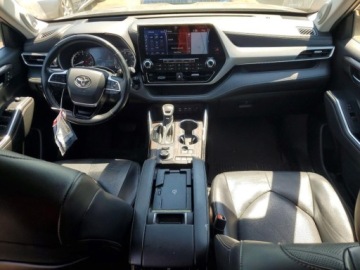 Toyota Highlander III 2022 Toyota Highlander 2022 TOYOTA HIGHLANDER PLATINUM 3.5 Benzyna 295KM, zdjęcie 7