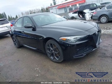 Alfa Romeo Giulia Giulia AWD