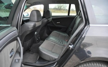 BMW Seria 5 E60 Touring 525 d 197KM 2007 BMW Seria 5 3,0D Lift 3.0 Diesel 197KM, zdjęcie 7