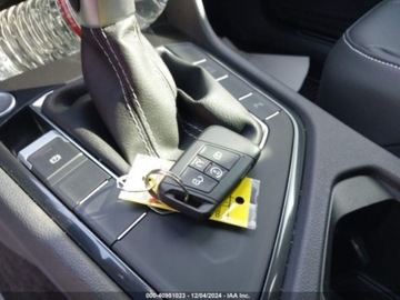 Volkswagen Tiguan III 2024 Volkswagen Tiguan Se R-Line 2024 2.0l 2.0 Benzyna 184KM, zdjęcie 11