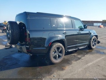 Land Rover Defender IV (L663) 2023 Land Rover Defender 130 X-Dynamic SE 2023 3.0l 3.0 Benzyna 395KM, zdjęcie 5