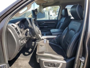  RAM 1500 2019r., Laramie, od ubezpieczalni 5.7 Benzyna 395KM, zdjęcie 6