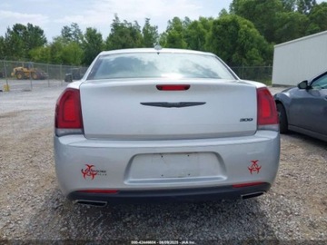 Chrysler 300C II 2021 Chrysler 300 Touring 2021 3.6l 3.6 Benzyna 292KM, zdjęcie 4