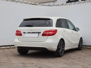 Mercedes Klasa B W246 Sports Tourer 180 CDI BlueEFFICIENCY 109KM 2011 Mercedes B B 180 CDI, Skóra, Xenon, Bi-Xenon, zdjęcie 4