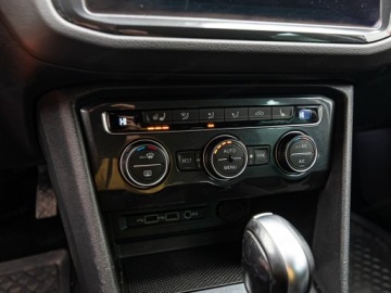 Volkswagen Tiguan II SUV 2.0 TDI 150KM 2020 VOLKSWAGEN Tiguan 2.0 TDI SCR Active DSG Suv 150KM 2020, zdjęcie 16