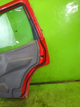 DVEŘE PRAVÉ ZADNÍ FORD MAVERICK 94R