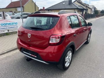 Dacia Sandero II Hatchback 5d 1.5 dCi 90KM 2015 Dacia Sandero Stepway 1.5 DCi Stepway Nawigacja El.Szyby El.Lusterka Relin, zdjęcie 2