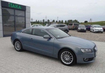 Audi A5 8T Coupe 1.8 TFSI 160KM 2010 Audi A5 Coupe 1.8TFSI 160KM Automat Xenon Navi Bezwypadkowy Zarejestrowany, zdjęcie 2