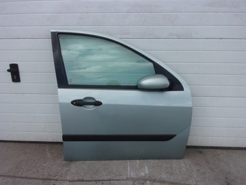 KOMPLETNE DRZWI PRZEDNIE PRAWE SREBRNE FORD FOCUS MK1