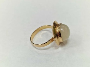 Złoty pierścionek/ 750/ 4.90 gram/ R14/ Chalcedon 7.53 CT/ wycena