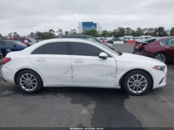 Mercedes Klasa A W177/V177 2019 Mercedes-Benz Klasa A 2019 MERCEDES-BENZ A 220 2.0 Benzyna 188KM, zdjęcie 5
