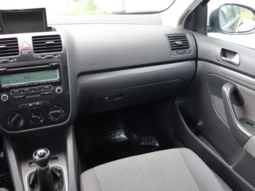 Volkswagen Jetta V 1.9 TDI 105KM 2009 VW Jetta 1.9 TDI, Salon Polska, Klima, Parktronic, zdjęcie 7