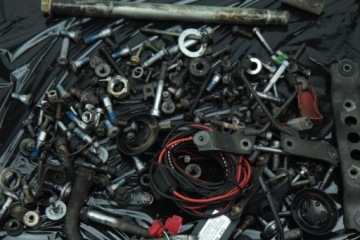 SUZUKI GSF 650 S BANDIT 05-06 БОЛТЫ ВИНТЫ