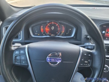 Volvo S60 II Sedan Facelifting 2.0 D4 DRIVE-E 190KM 2018 Volvo S60 2.0D4 R-Designe Rewelacja Bezwypadkowy 2.0 Diesel 190KM, zdjęcie 10