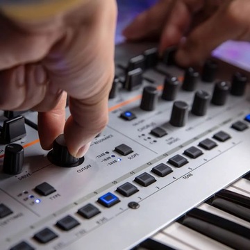 ЦИФРОВОЙ СИНТЕЗАТОР ROLAND GAIA 2 – НОВИНКА!