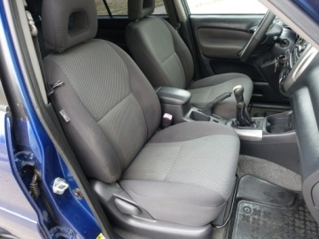 Toyota RAV4 II 2.0 16V D-4D 116KM 2005 Toyota RAV-4 2.0D4D116KM/4X4/Długie Opłaty, zdjęcie 18