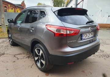 Nissan Qashqai II Crossover 1.5 dCi 110KM 2015 Nissan Qashqai Panorama Kamera 360 Hands Free GetHelp 1.5 Diesel, zdjęcie 4