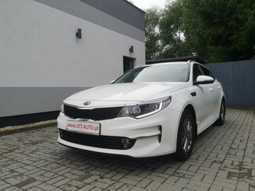 Kia Optima II Kombi 1.7 VGT CRDi 141KM 2018 Kia Optima 1.7 CRDI 140KM # Navigacja # Salon FV23
