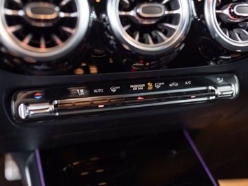 Mercedes Klasa B W247 Sports Tourer Facelifting 1.3 200 163KM 2025 MERCEDES-BENZ B Klasa 200 AMG Line 1.3 (163KM) 2025, zdjęcie 9