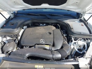 Mercedes GLC C253 2021 Mercedes-Benz GLC 300, 2021r., 4x4, 2.0L 2.0 Benzyna 255KM, zdjęcie 11