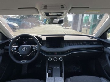 Skoda Superb III Kombi Facelifting 1.5 TSI 150KM 2024 Skoda Superb Skoda superb IV Combi 1.5 Hybryda Plug-in 204KM, zdjęcie 9