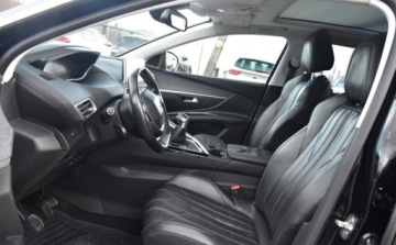 Peugeot 5008 II Crossover 2.0 BlueHDI 150KM 2019 Peugeot 5008 totalny full SKORA Alusy LED Navi. BLIS linne assist Grzane f, zdjęcie 17