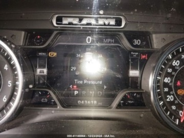  RAM 1500 2020 Ram 1500 Big Horn 4x4 Quad Cab 64 Box 5.7 Benzyna 395KM, zdjęcie 13