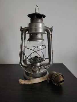Lampa naftowa BAT 158 Niemiecka lata 50