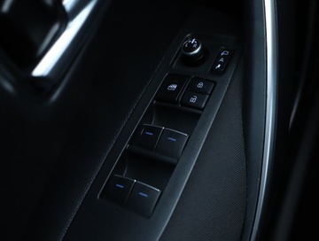 Toyota Corolla XII Sedan Facelifting 1.5 VVT-i 125KM 2023 Toyota Corolla 1.5 VVT-i, Salon Polska, zdjęcie 22