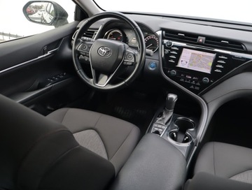 Toyota Camry IX Sedan 2.5 Hybrid Dynamic Force 218KM 2020 Toyota Camry 2.5 Hybrid, Salon Polska, Serwis ASO, zdjęcie 6