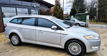 Ford Mondeo IV Kombi 2.0 Duratec Flexifuel 145KM 2010 Ford Mondeo BENZYNA nawigacja CONVERSE 2x PDC super oakzja POLECAMY, zdjęcie 8