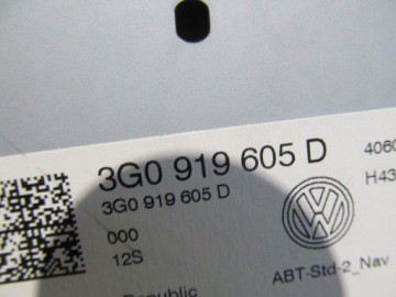 VW PASSAT 14-20 ЭКРАННАЯ РАДИОНАВИГАЦИОННАЯ ПАНЕЛЬ C401