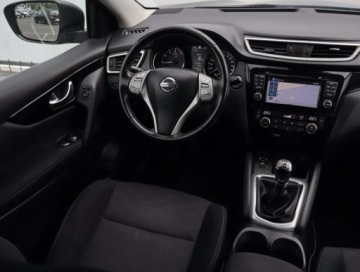 Nissan Qashqai II Crossover 1.2 DIG-T 115KM 2017 Nissan Qashqai 1.2 DIG-T, Navi, Klima, zdjęcie 6