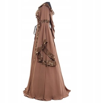 Suknia damska na dworze średniowiecznym vintage