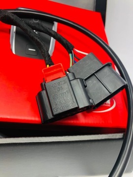Модуль дроссельной заслонки PedalBox 12723712 AUDI PORSCHE