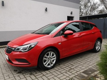 Opel Astra K Hatchback 5d 1.6 CDTI 95KM 2017 Opel Astra 1.6 CDTI 95KM Klima Tempomat Sensory, zdjęcie 9