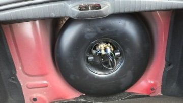 Peugeot 208 I Hatchback 5d Facelifting 1.2 PureTech 82KM 2017 Peugeot 208 1.2 82KM Kamera SERWIS Allure, zdjęcie 7